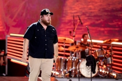 LukeCombs142